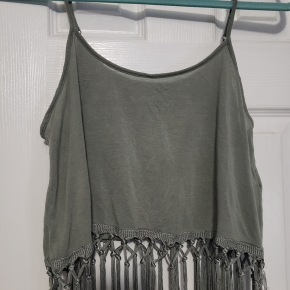 Lot of 7 crop tops and dress - Picture 6 of 8